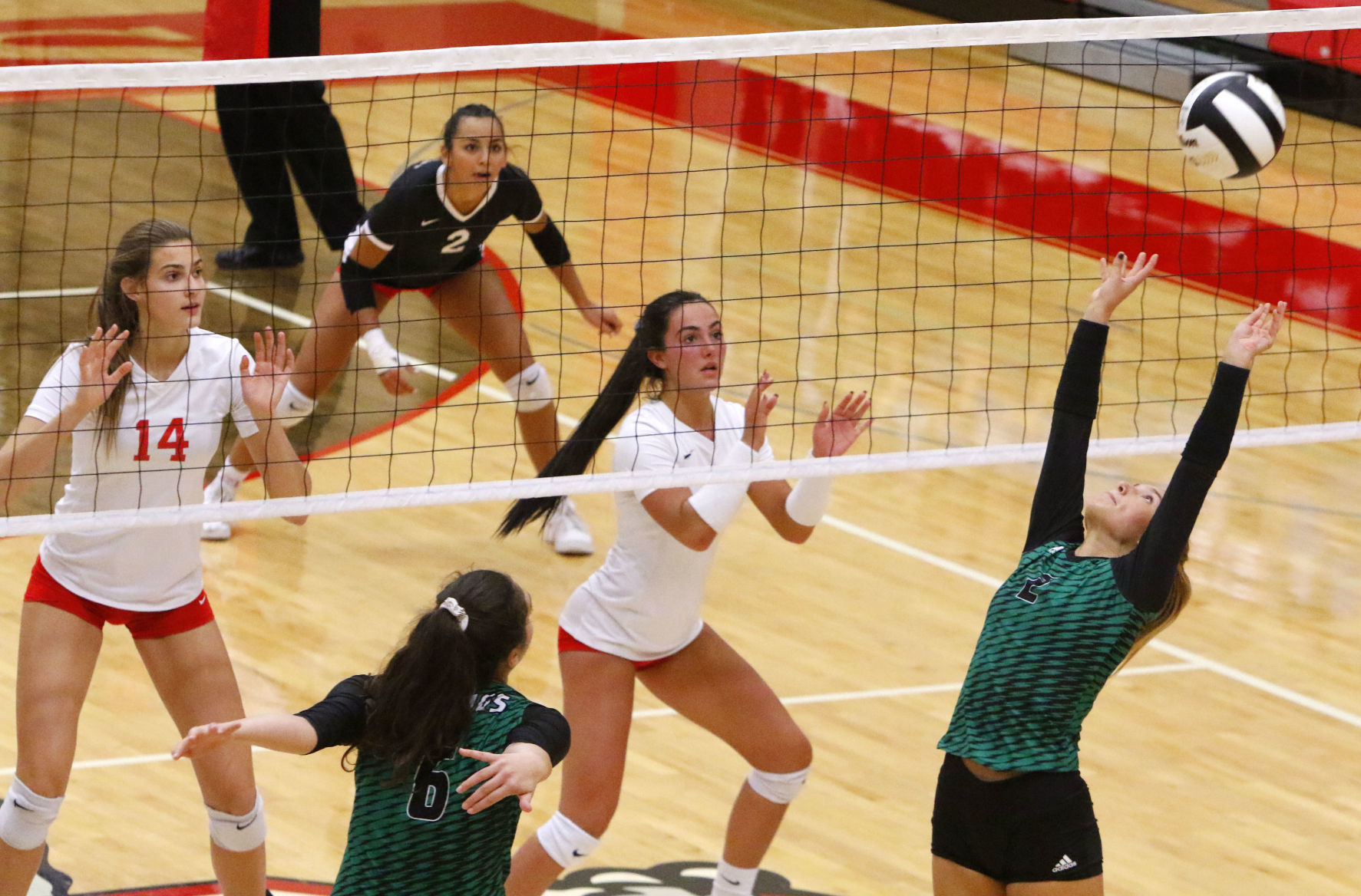 4A volleyball sectional final: Crown Point vs. Valparaiso